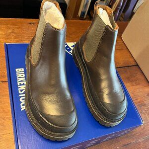 Birkenstock Prescott Slip-On Boots in Brown, size 37 (fits like a 7)
